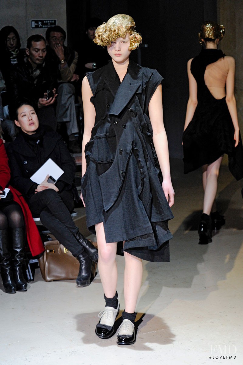 Comme Des Garcons fashion show for Autumn/Winter 2011