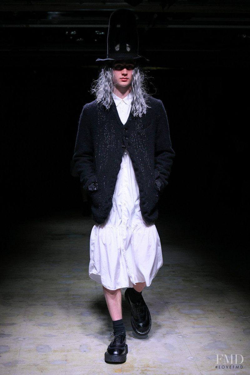 Comme Des Garcons Homme Plus fashion show for Autumn/Winter 2022