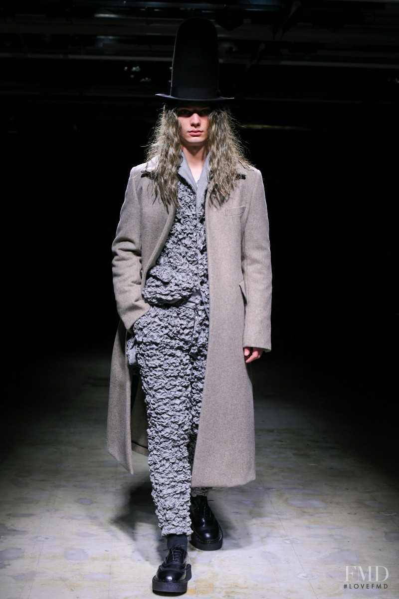 Comme Des Garcons Homme Plus fashion show for Autumn/Winter 2022