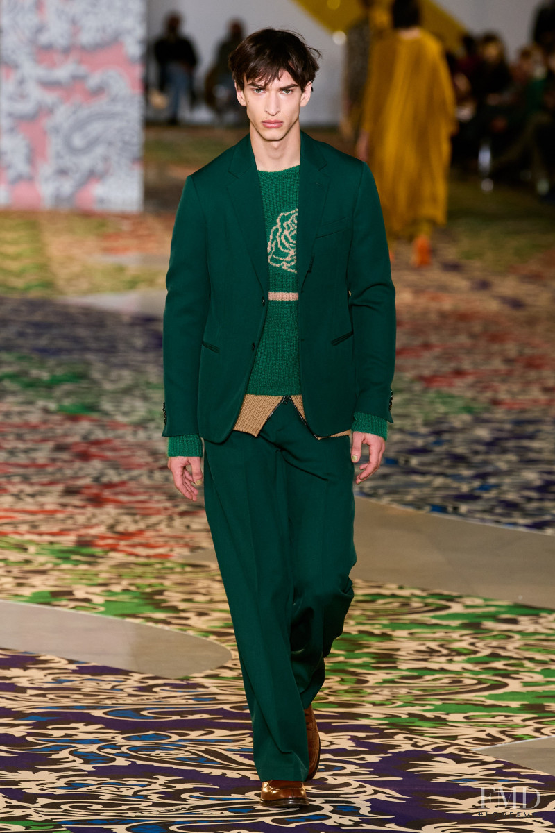 Habib Masovic featured in  the Etro fashion show for Autumn/Winter 2022