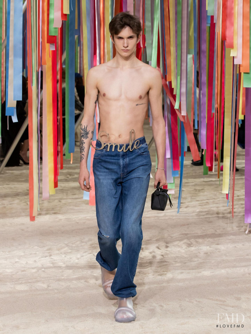 Loewe fashion show for Autumn/Winter 2022