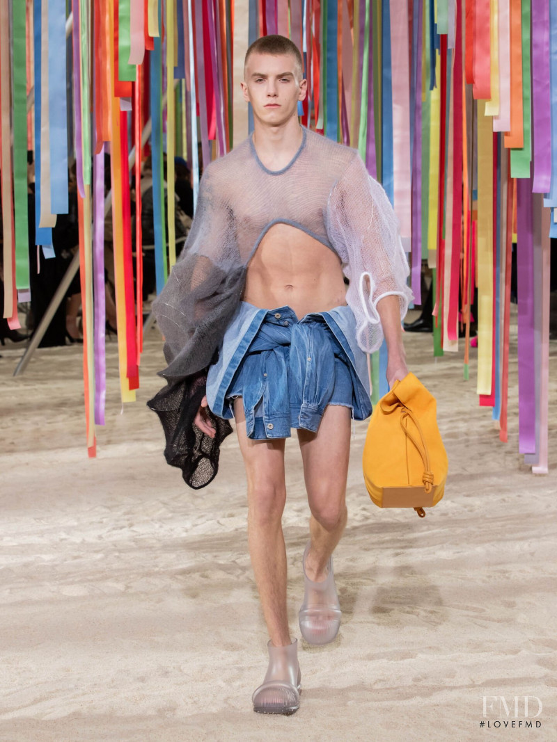 Loewe fashion show for Autumn/Winter 2022