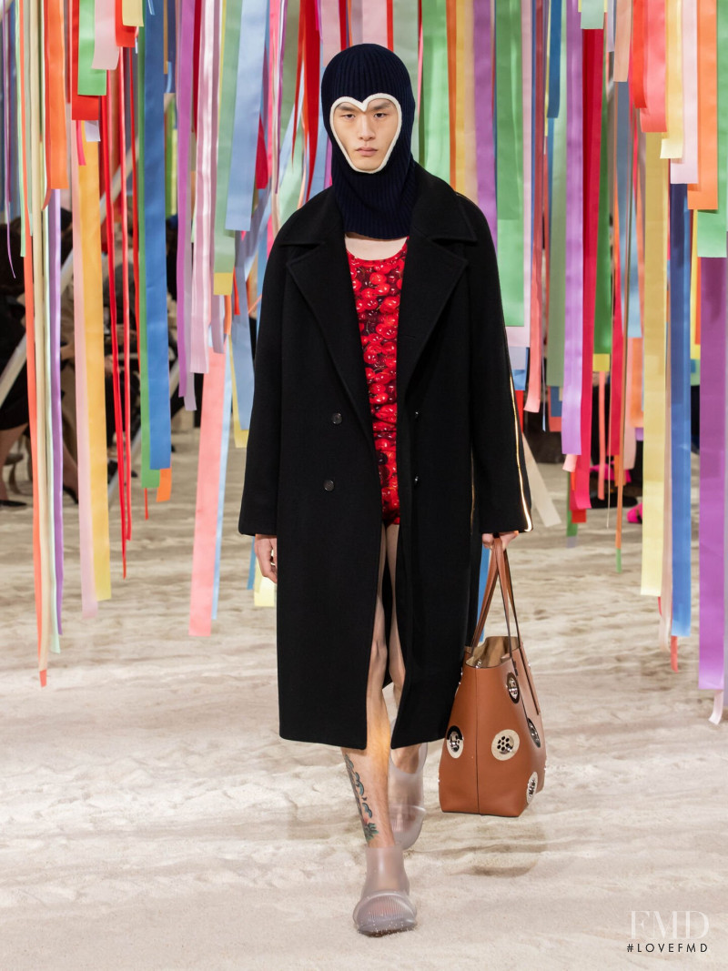 Loewe fashion show for Autumn/Winter 2022