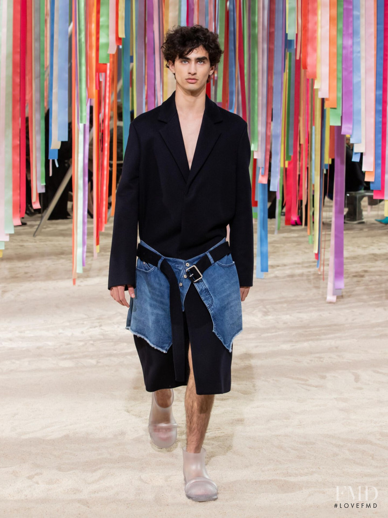 Loewe fashion show for Autumn/Winter 2022