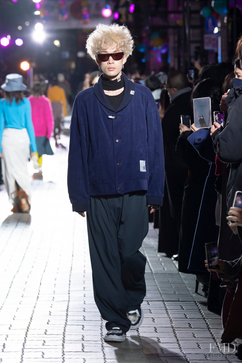 Mihara Yasuhiro fashion show for Autumn/Winter 2022