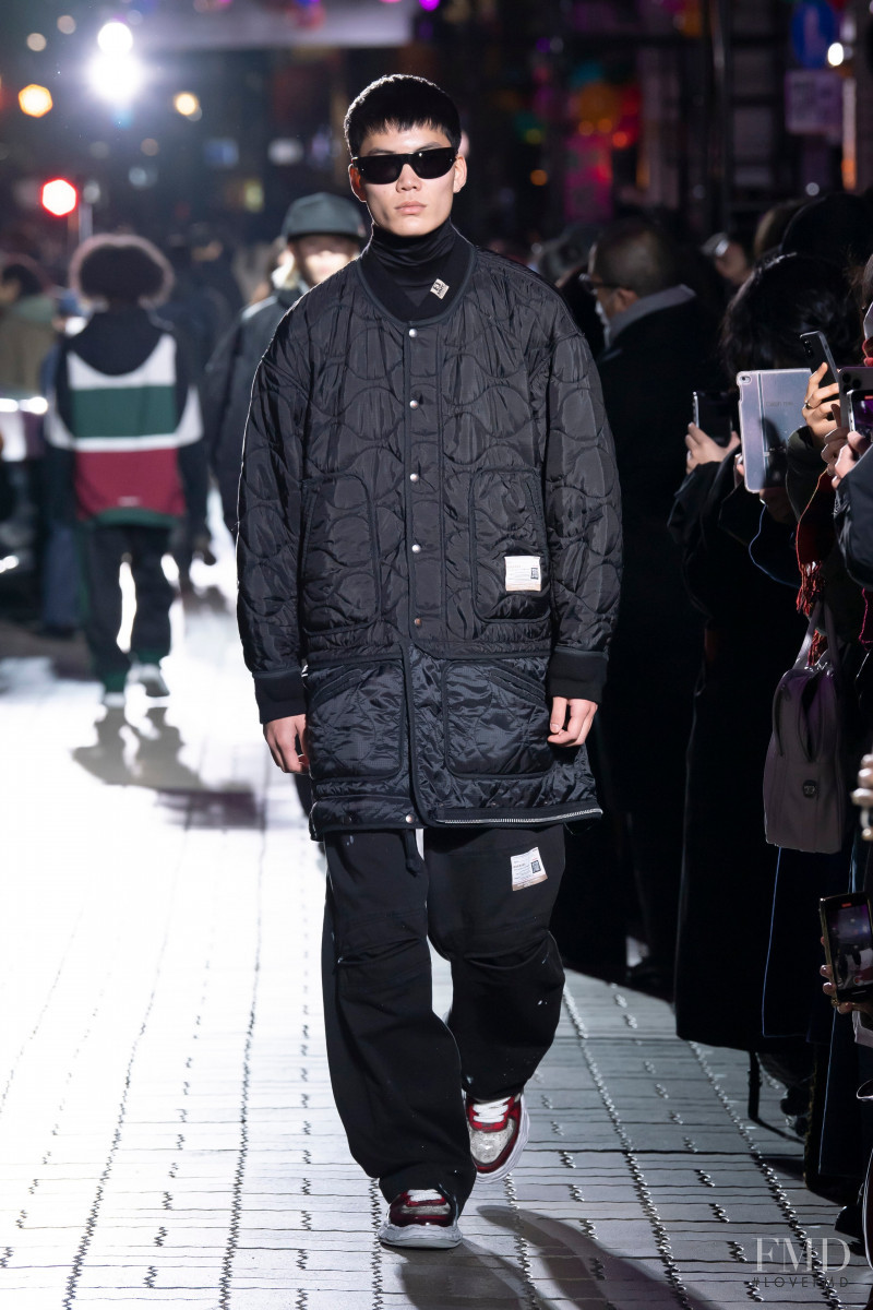 Mihara Yasuhiro fashion show for Autumn/Winter 2022