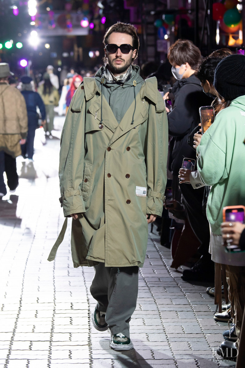 Mihara Yasuhiro fashion show for Autumn/Winter 2022