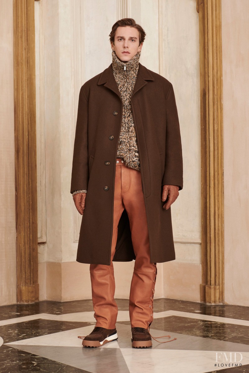 Tod\'s lookbook for Autumn/Winter 2022