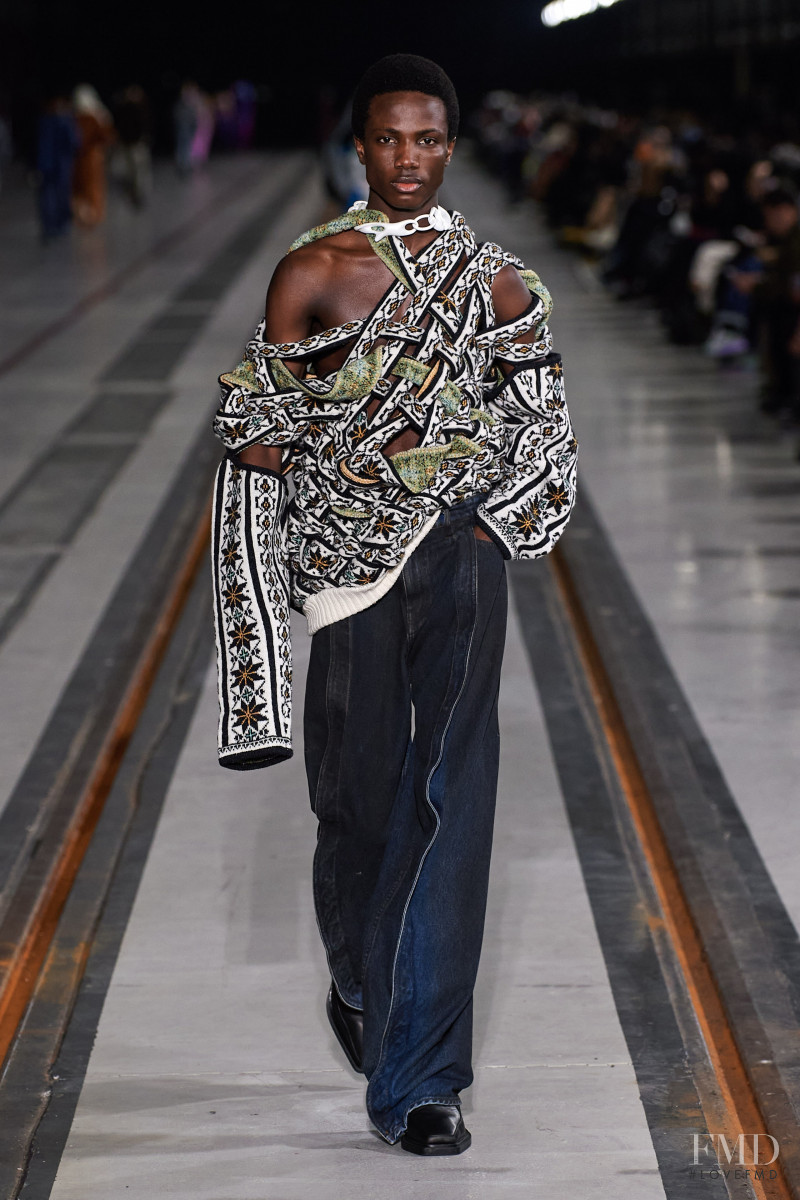 Y/Project fashion show for Autumn/Winter 2022