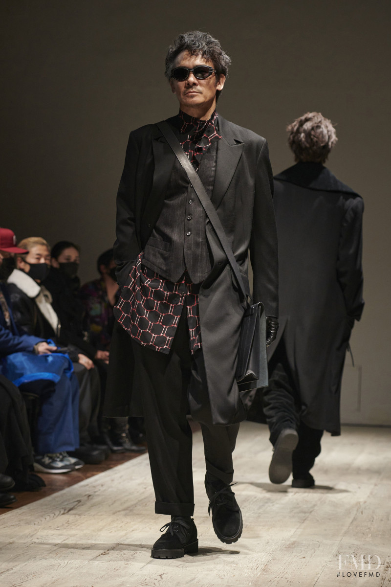 Yohji Yamamoto fashion show for Autumn/Winter 2022