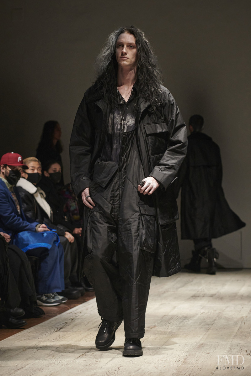 Yohji Yamamoto fashion show for Autumn/Winter 2022