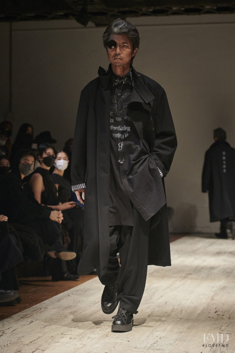 Yohji Yamamoto fashion show for Autumn/Winter 2022