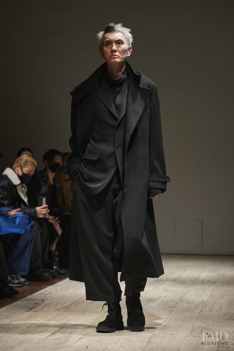 Yohji Yamamoto fashion show for Autumn/Winter 2022