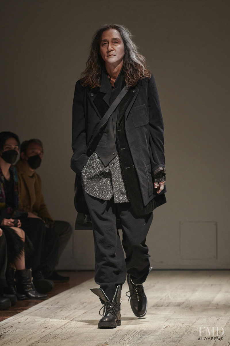 Yohji Yamamoto fashion show for Autumn/Winter 2022