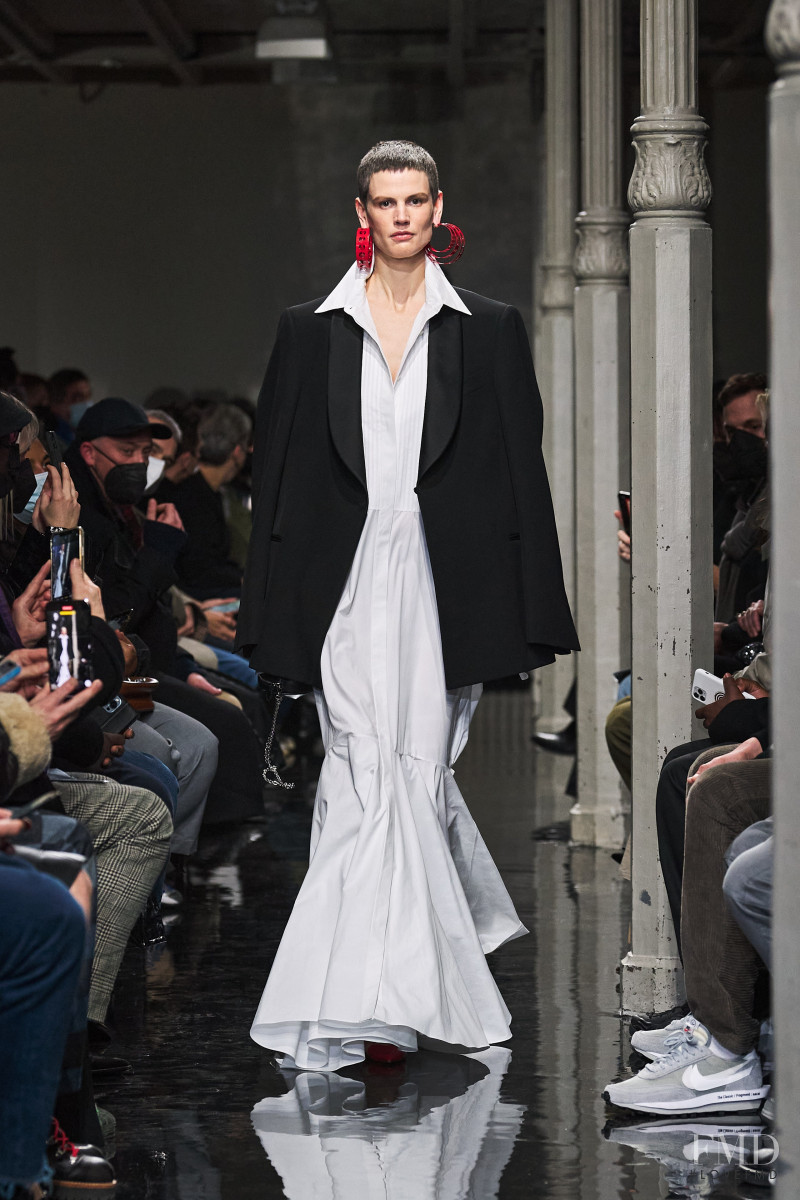 Saskia de Brauw featured in  the Alaia fashion show for Autumn/Winter 2022