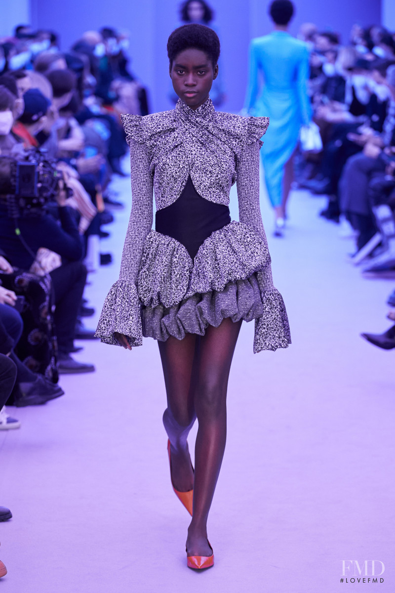 Tomiwa Mareyann featured in  the Paco Rabanne fashion show for Autumn/Winter 2022