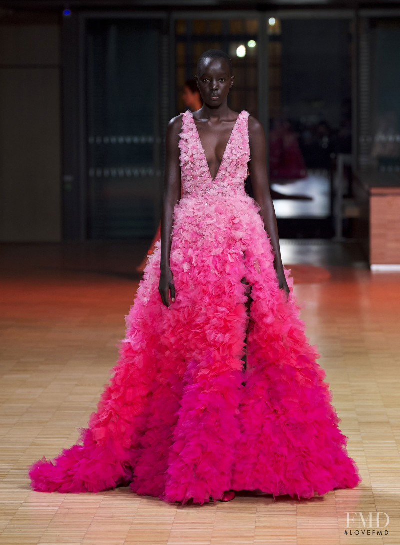 Elie Saab Couture fashion show for Spring/Summer 2022