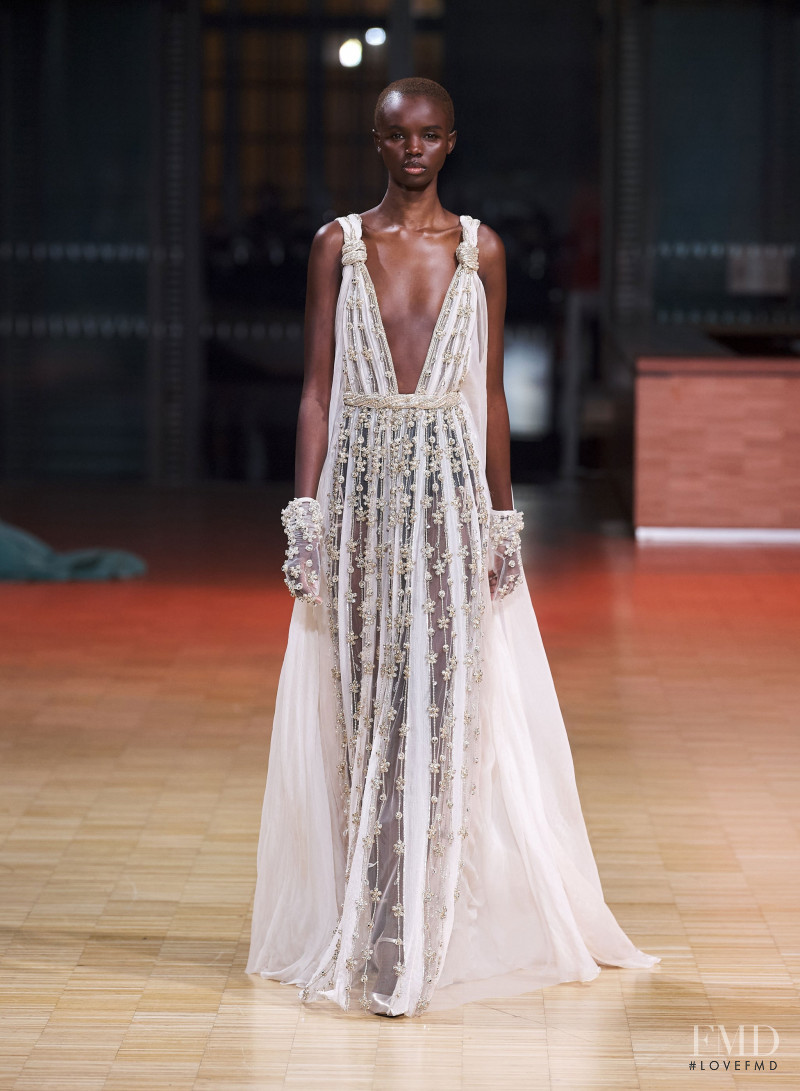 Elie Saab Couture fashion show for Spring/Summer 2022