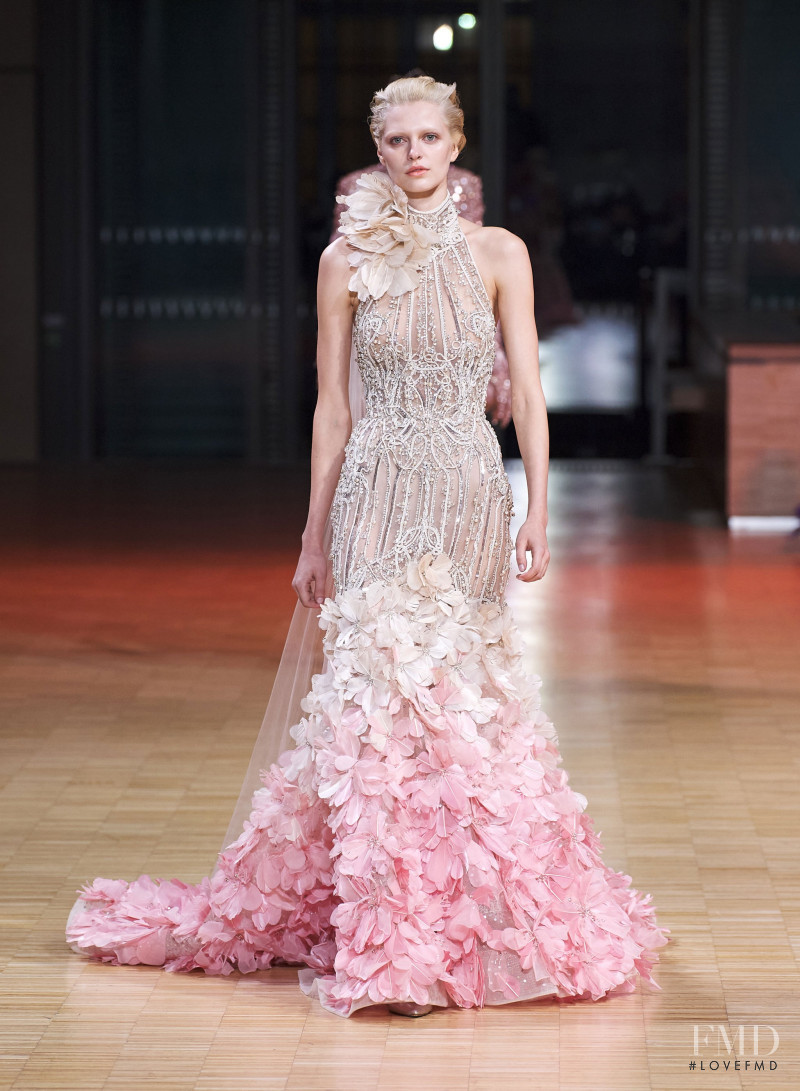 Elie Saab Couture fashion show for Spring/Summer 2022