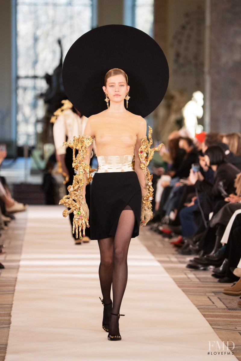 Schiaparelli fashion show for Spring/Summer 2022