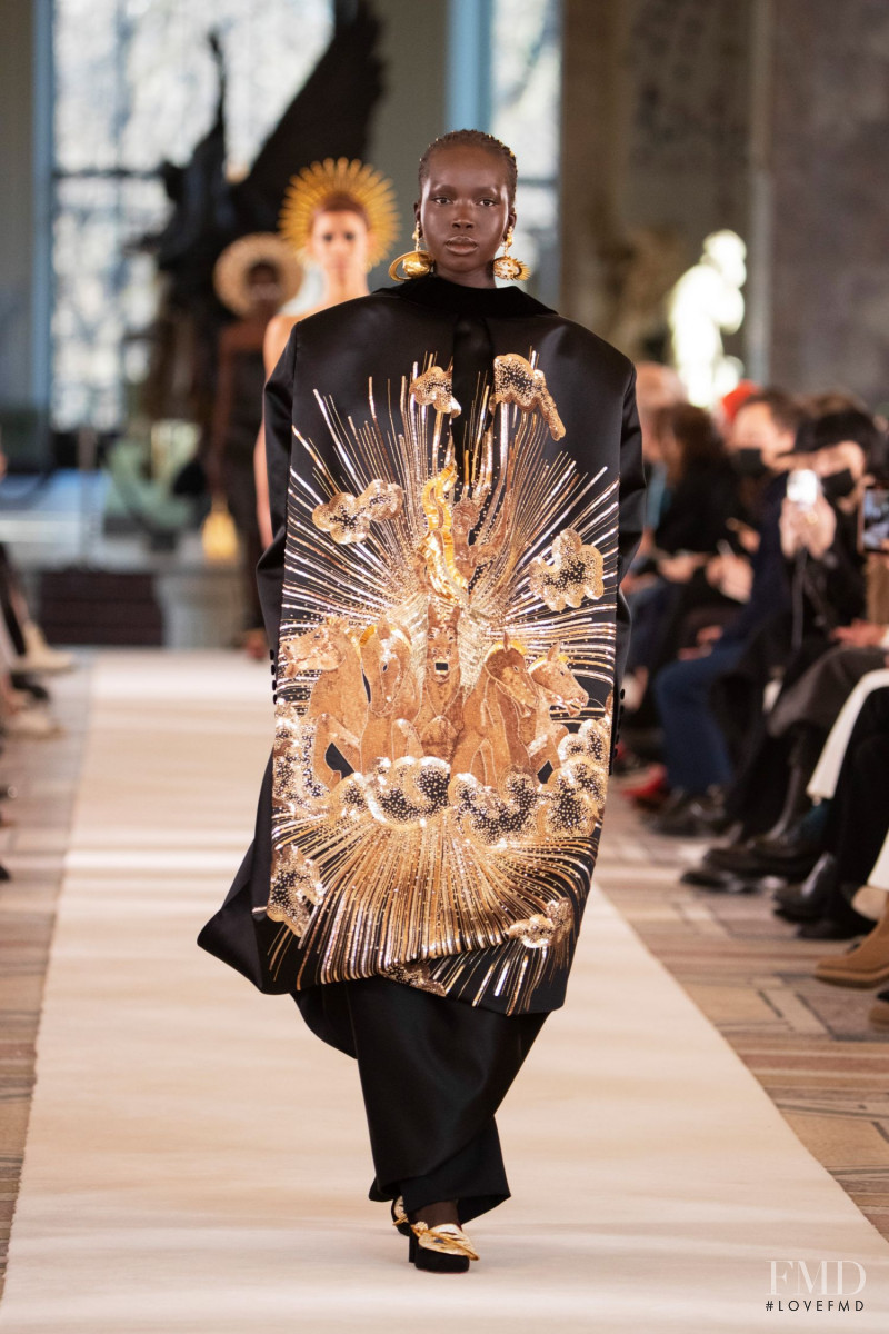 Schiaparelli fashion show for Spring/Summer 2022