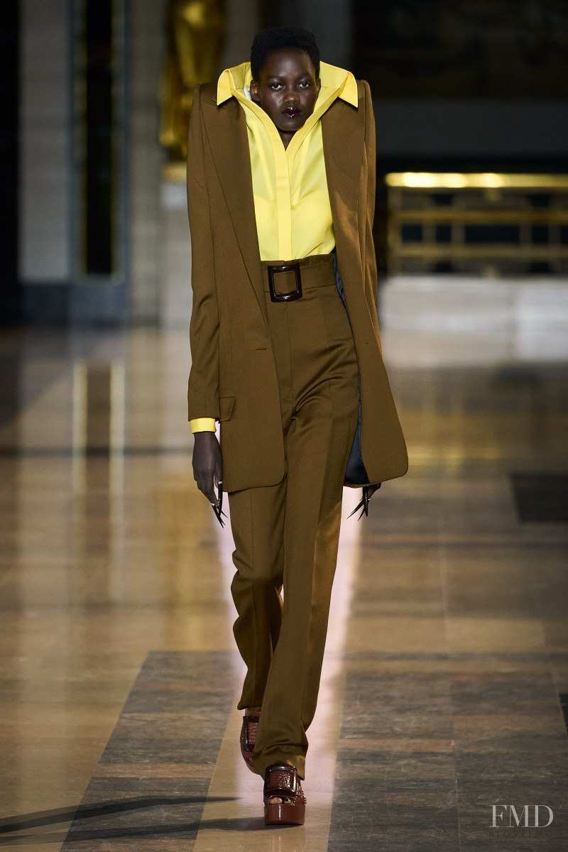 Viktor & Rolf fashion show for Spring/Summer 2022