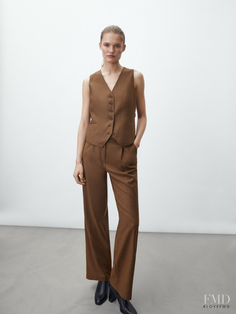 Elsemarie Riis featured in  the Massimo Dutti catalogue for Winter 2021