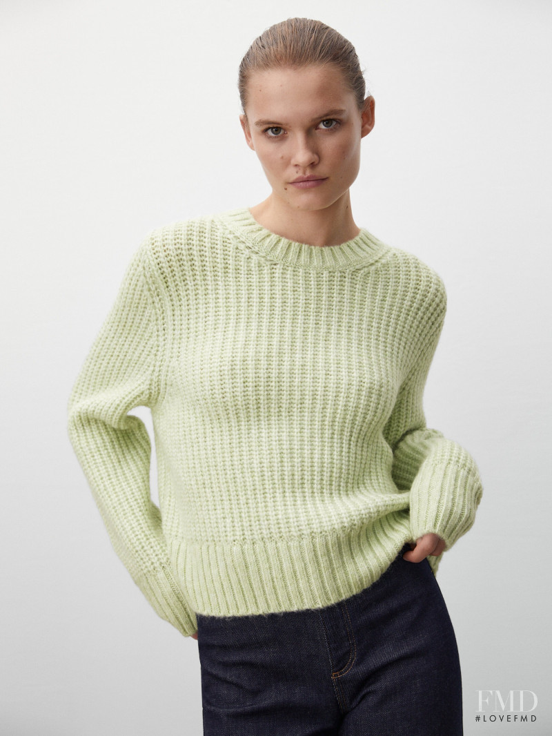 Elsemarie Riis featured in  the Massimo Dutti catalogue for Winter 2021