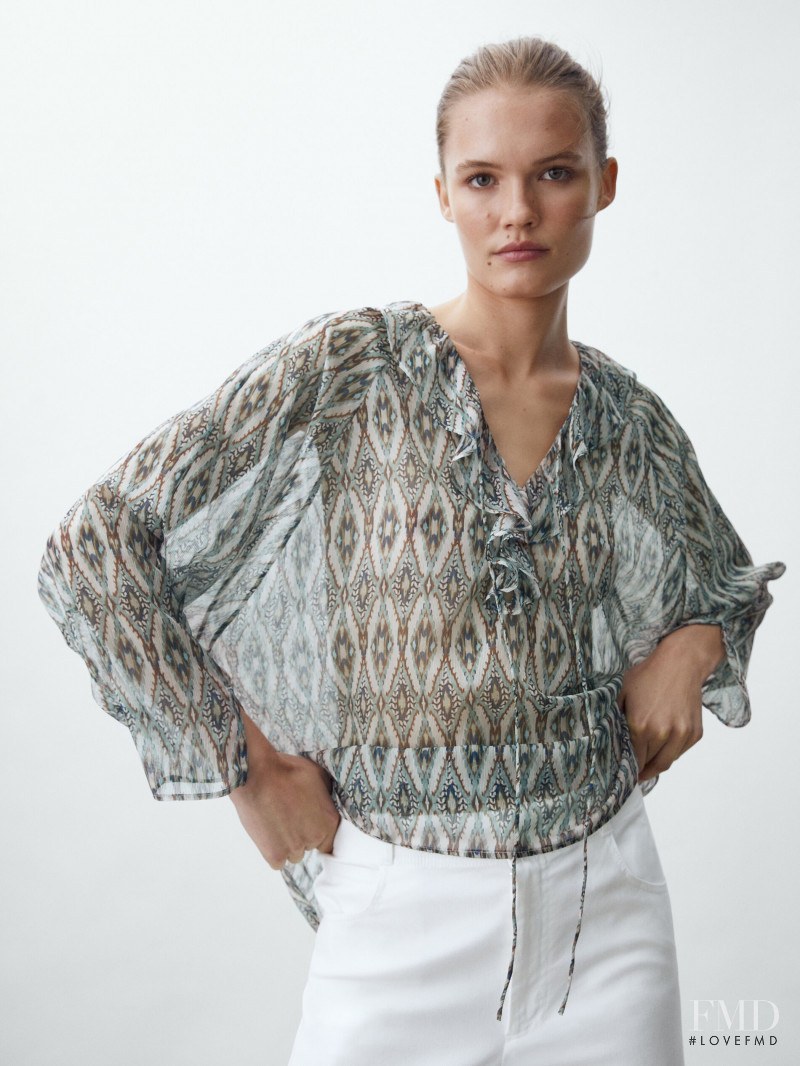 Elsemarie Riis featured in  the Massimo Dutti catalogue for Winter 2021