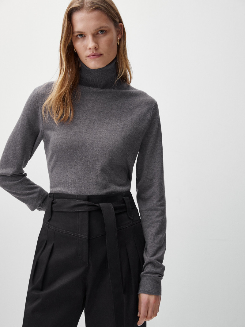 Elsemarie Riis featured in  the Massimo Dutti catalogue for Winter 2021