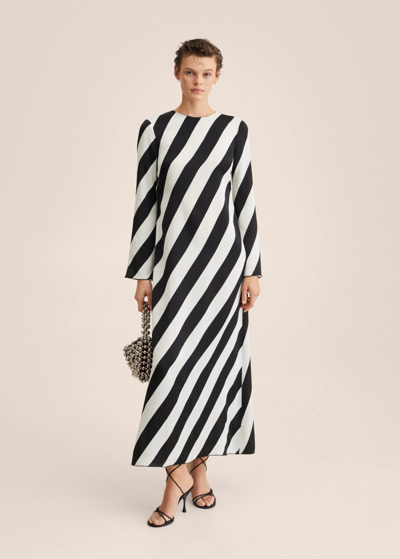 Cara Taylor featured in  the Mango catalogue for Spring/Summer 2022