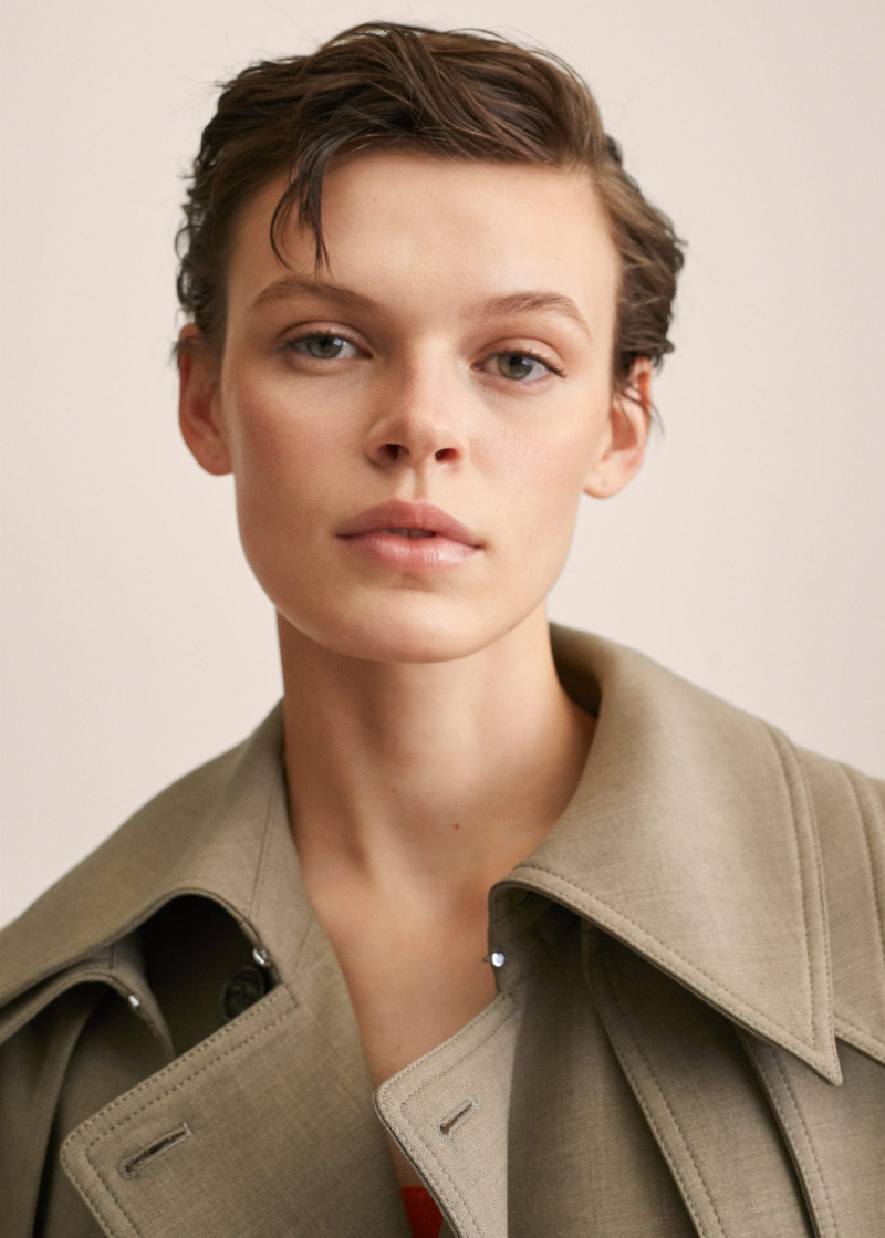 Cara Taylor featured in  the Mango catalogue for Spring/Summer 2022