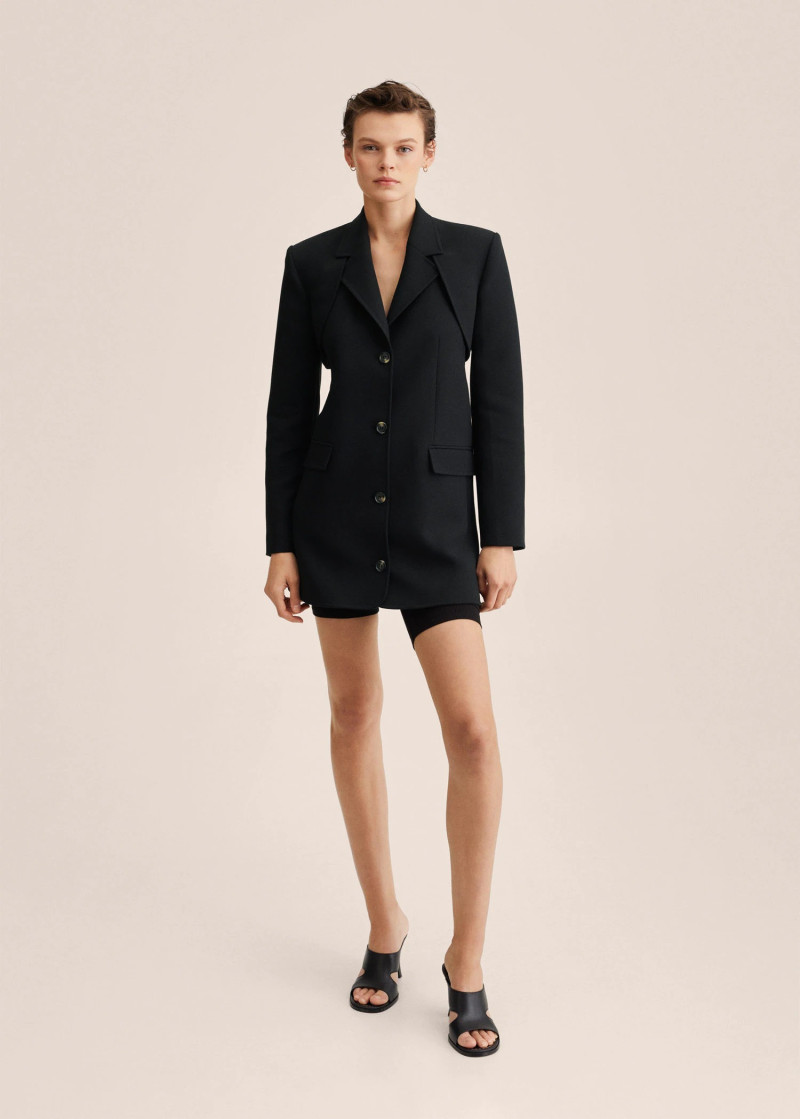 Cara Taylor featured in  the Mango catalogue for Spring/Summer 2022