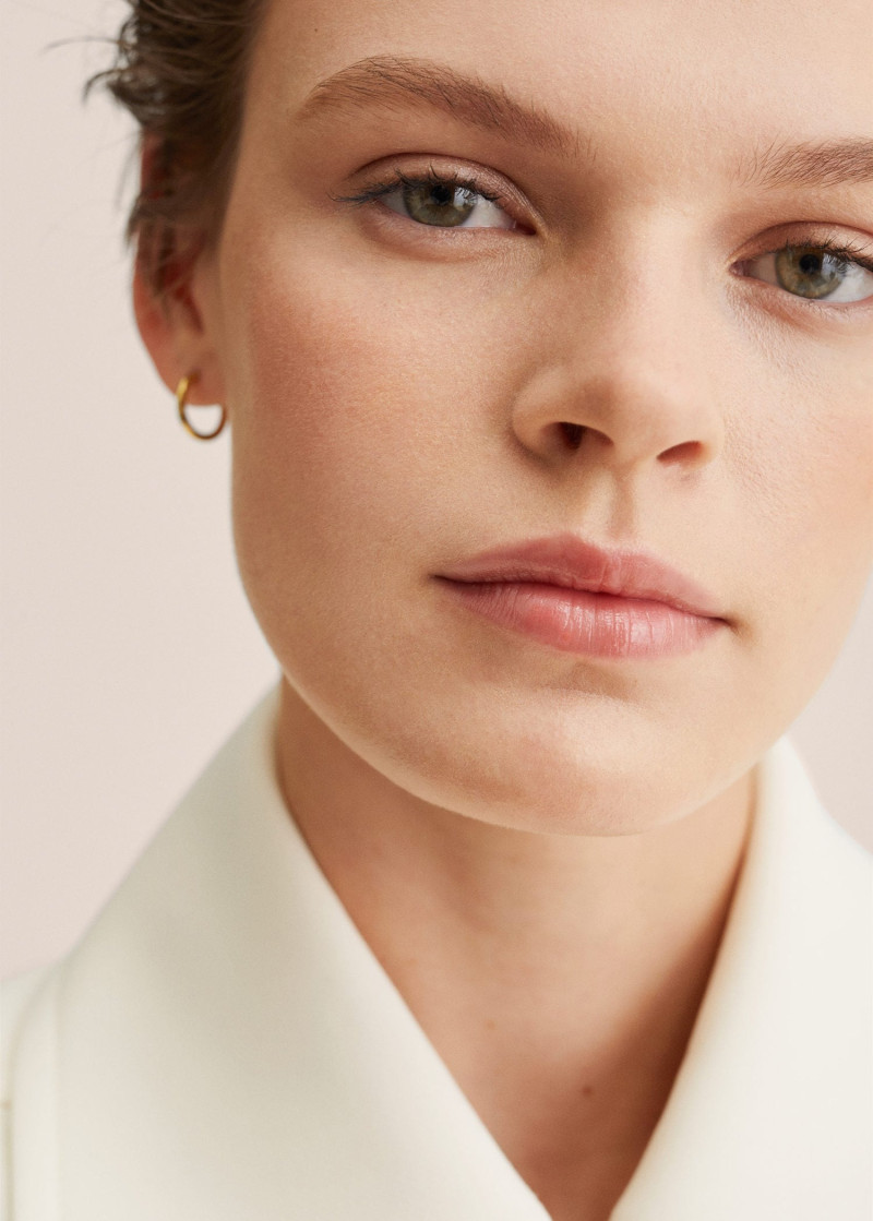 Cara Taylor featured in  the Mango catalogue for Spring/Summer 2022