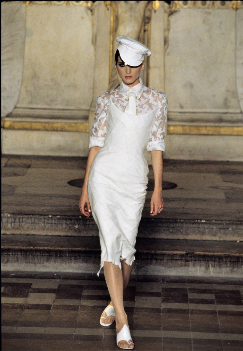 Givenchy Haute Couture fashion show for Spring/Summer 1997