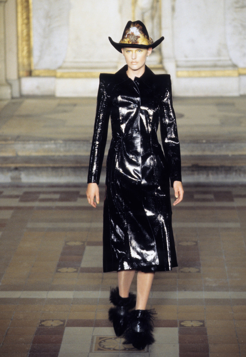 Givenchy Haute Couture fashion show for Spring/Summer 1997
