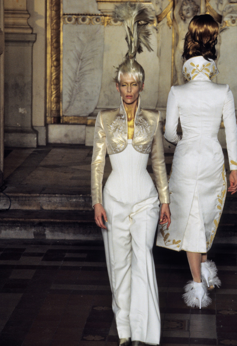 Givenchy Haute Couture fashion show for Spring/Summer 1997