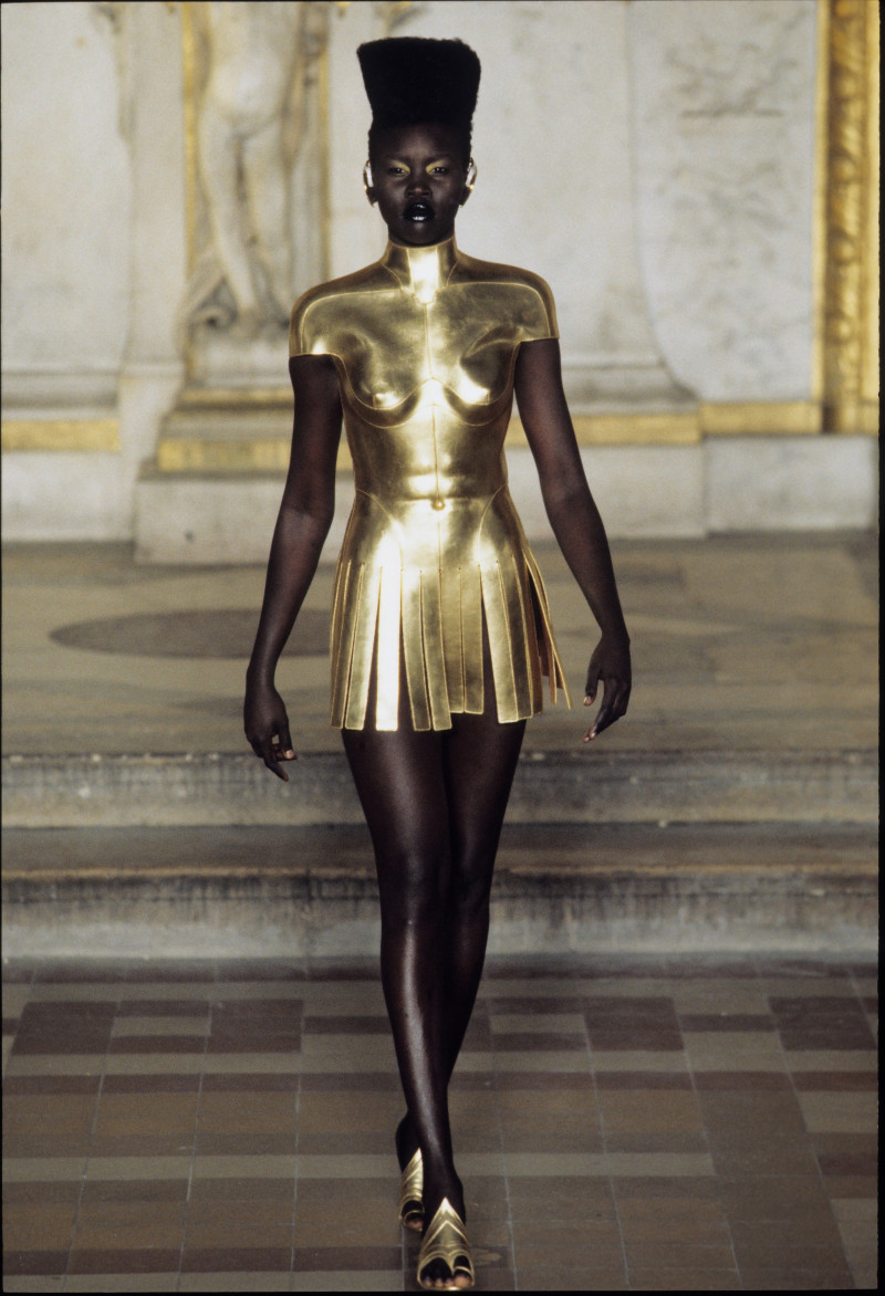Givenchy Haute Couture fashion show for Spring/Summer 1997