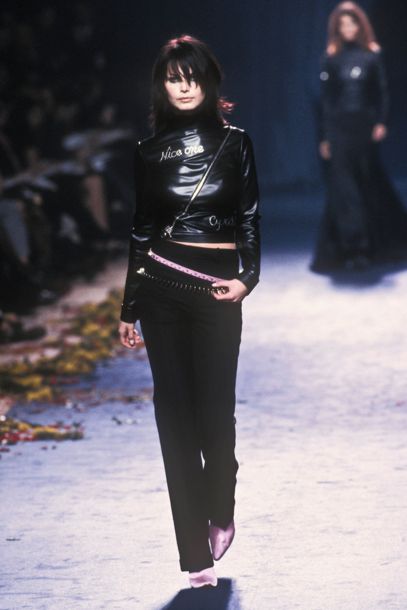 Gretha Cavazzoni featured in  the Chloe fashion show for Autumn/Winter 1998