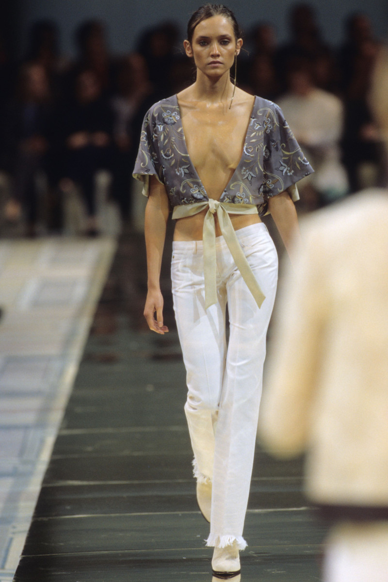 Chloe fashion show for Spring/Summer 2000