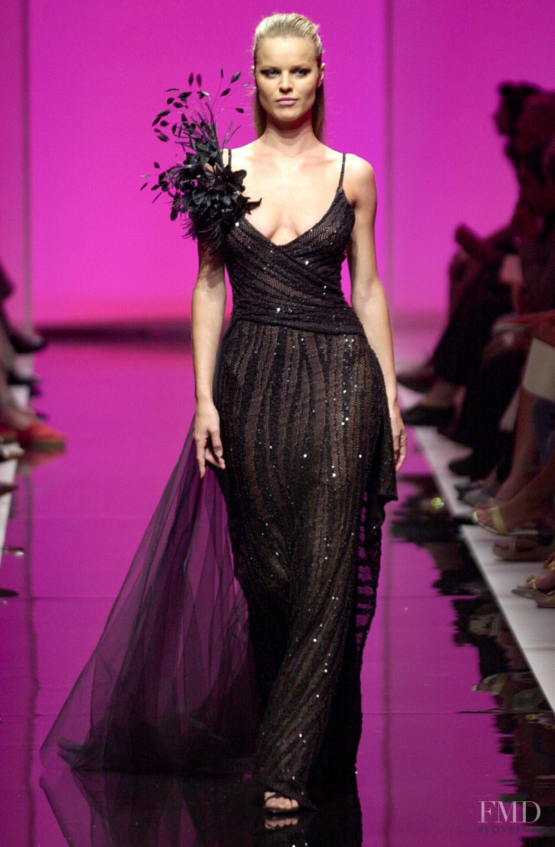 Eva Herzigova featured in  the Elie Saab Couture fashion show for Autumn/Winter 2001