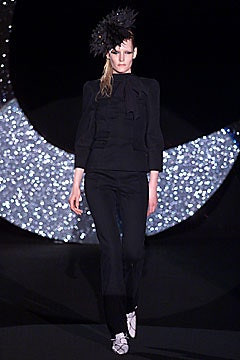 Antonio Berardi fashion show for Autumn/Winter 2001