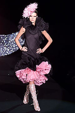 Antonio Berardi fashion show for Autumn/Winter 2001