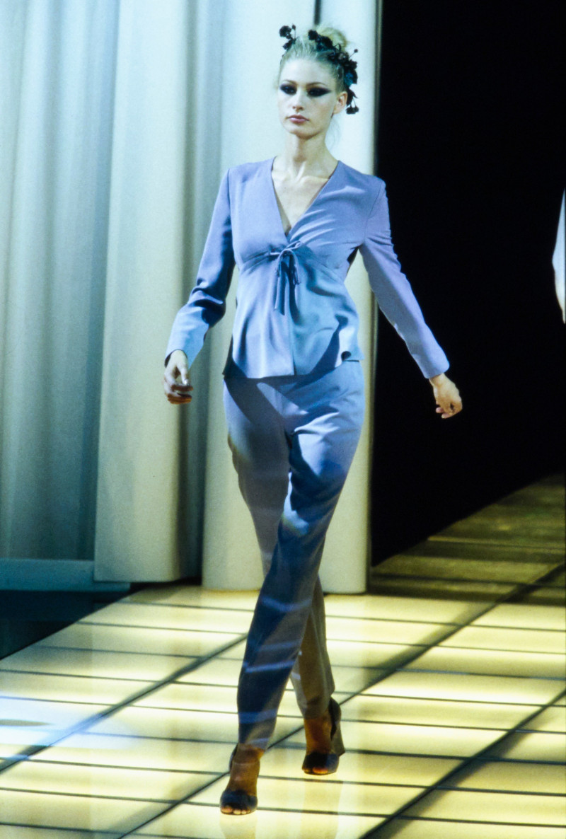 Versace fashion show for Spring/Summer 1997