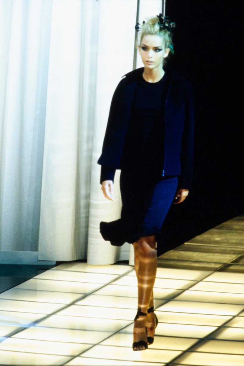 Versace fashion show for Spring/Summer 1997