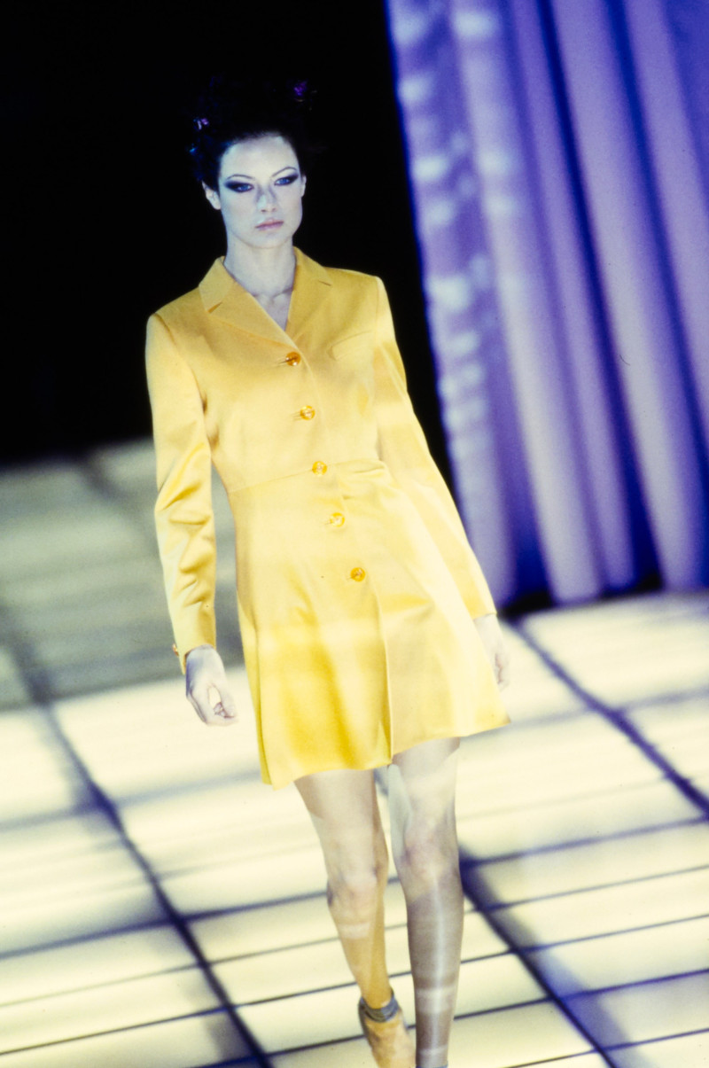 Versace fashion show for Spring/Summer 1997