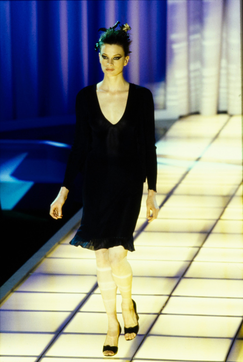 Versace fashion show for Spring/Summer 1997