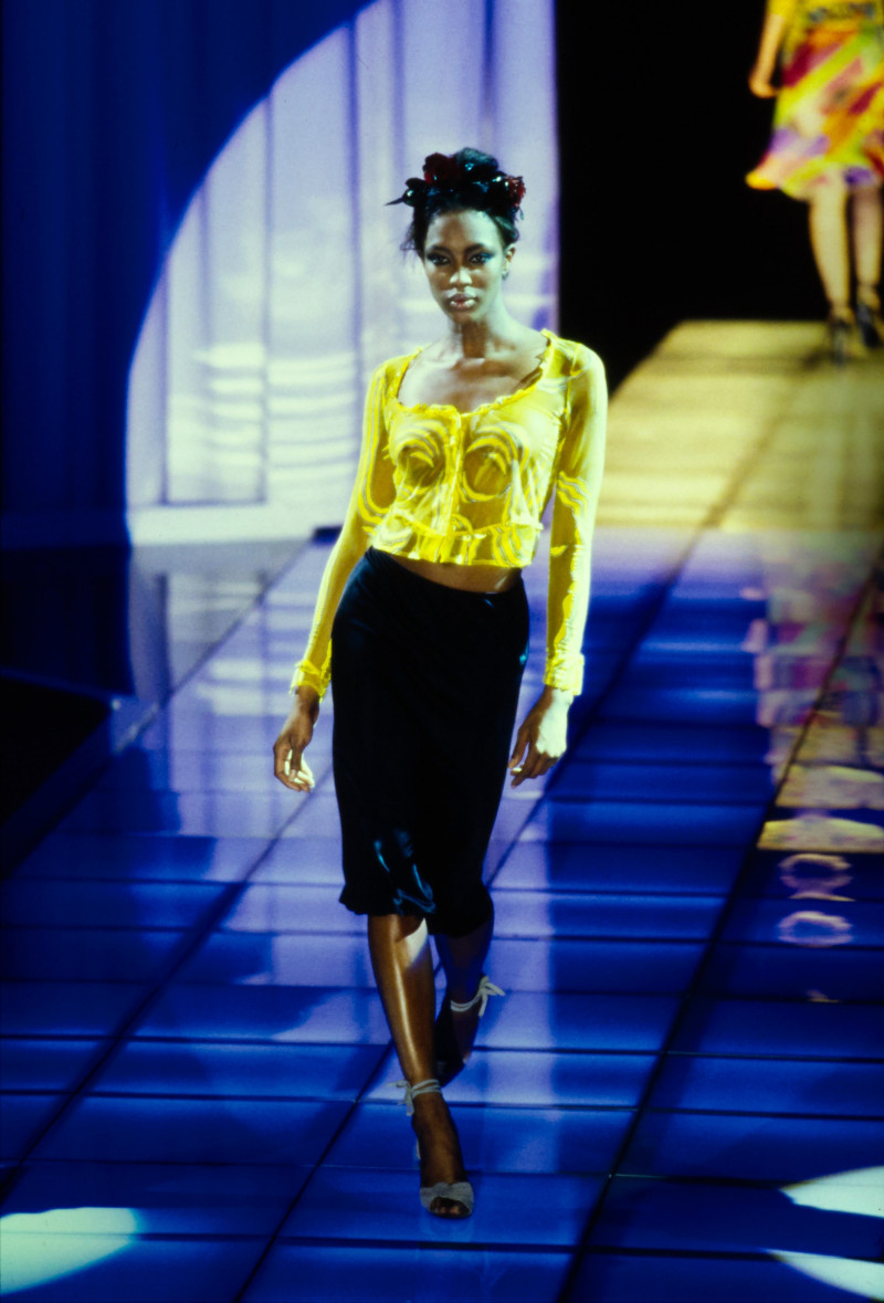Versace fashion show for Spring/Summer 1997