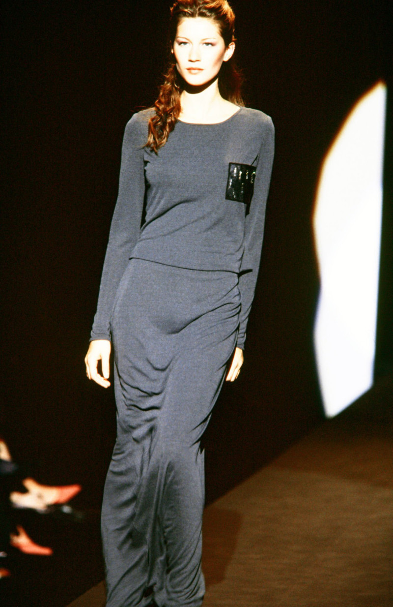 Gisele Bundchen featured in  the Carolina Herrera fashion show for Autumn/Winter 1998