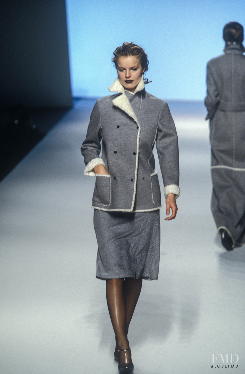 Eva Herzigova featured in  the Salvatore Ferragamo fashion show for Autumn/Winter 1998
